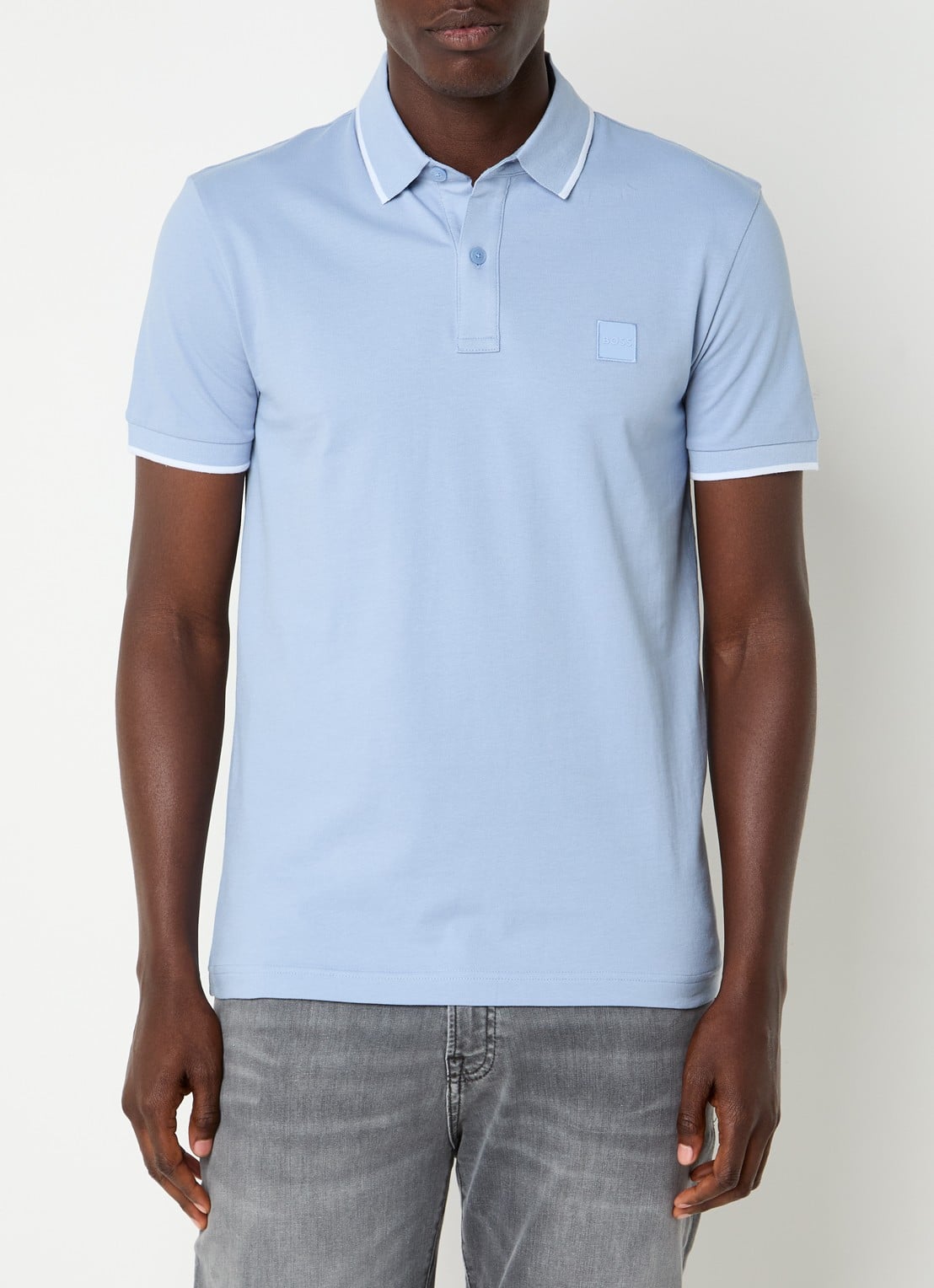 BOSS Passertip slim fit polo van piqué katoen met logo - detail 2 lichtblauw