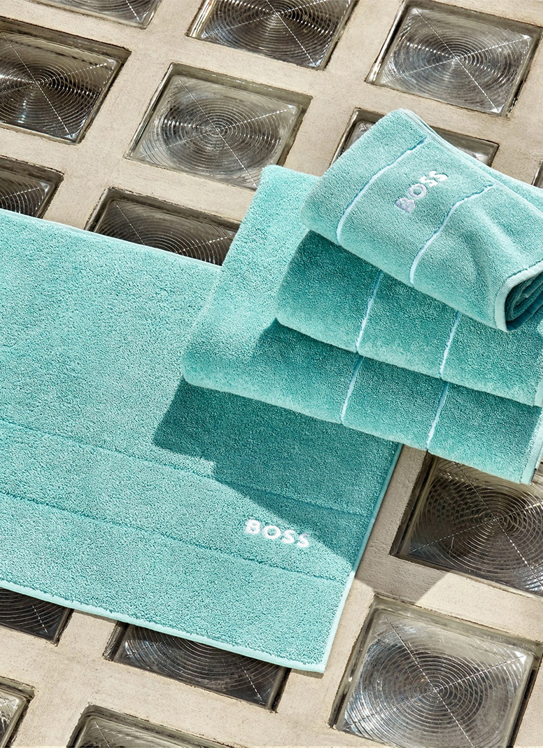 BOSS Plain washand - 600 g/m2 - 15 x 21 cm - voorkant 2 groen