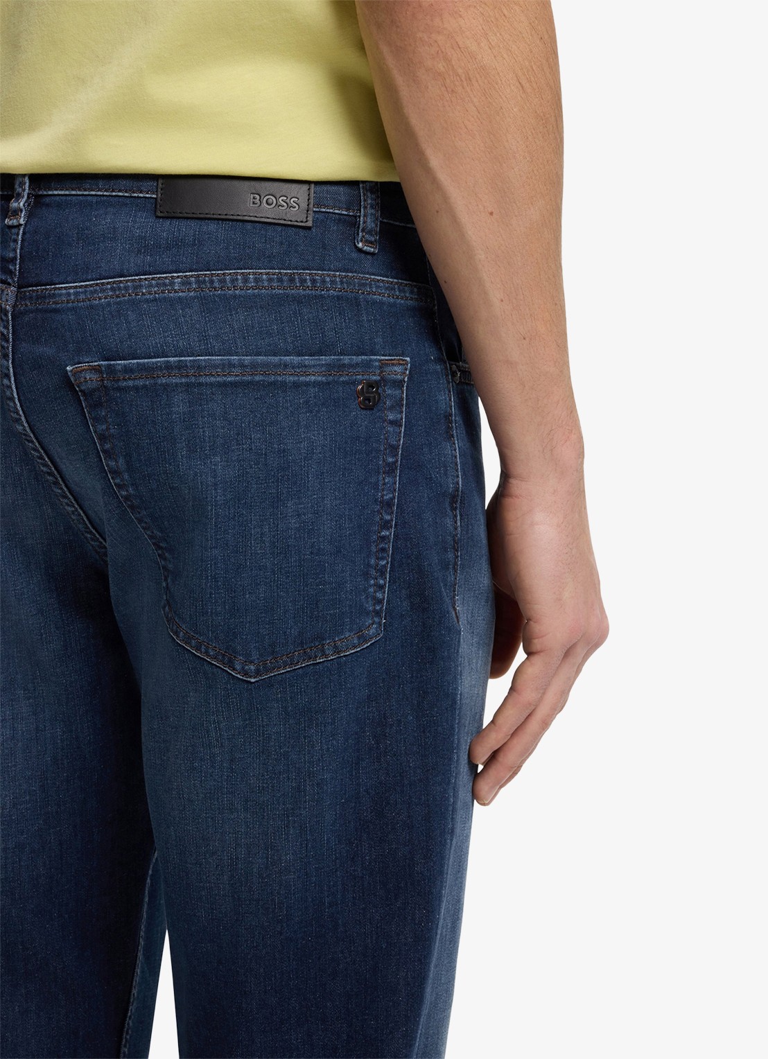 BOSS Re.Maine Bo regular fit jeans met medium wassing - detail 4 medium blue-420 / blauw