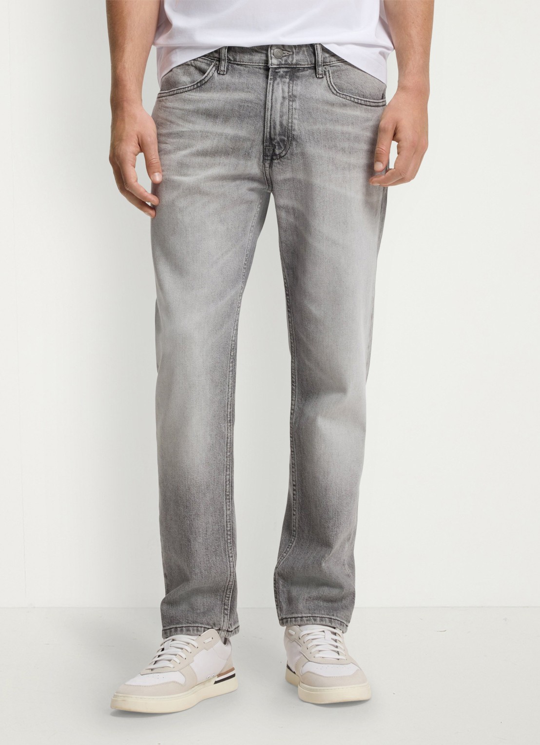 BOSS Regular fit jeans met steekzakken - detail light/pastel grey-055 / grijs