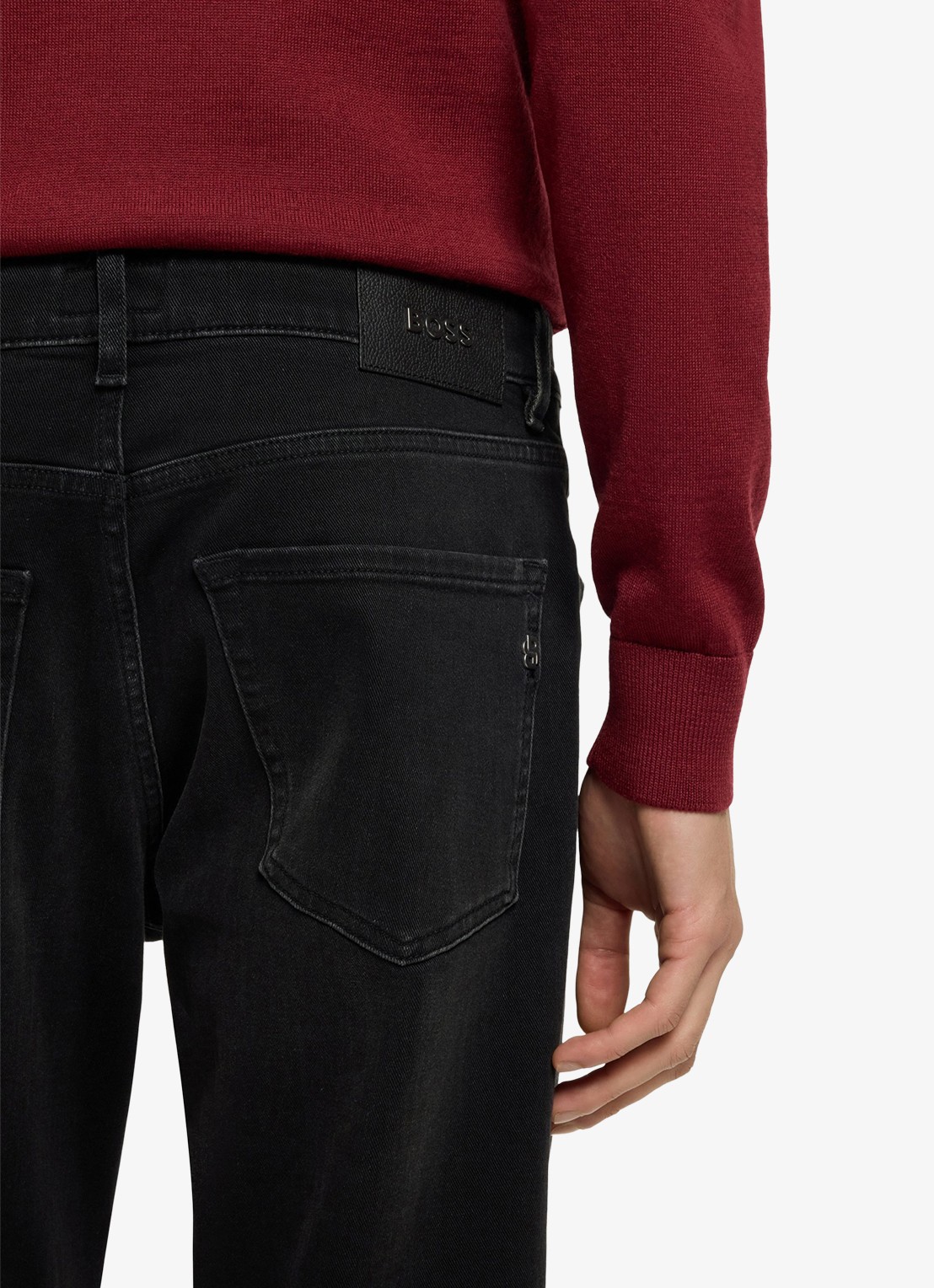 BOSS Regular fit jeans met steekzakken - detail 4 zwart
