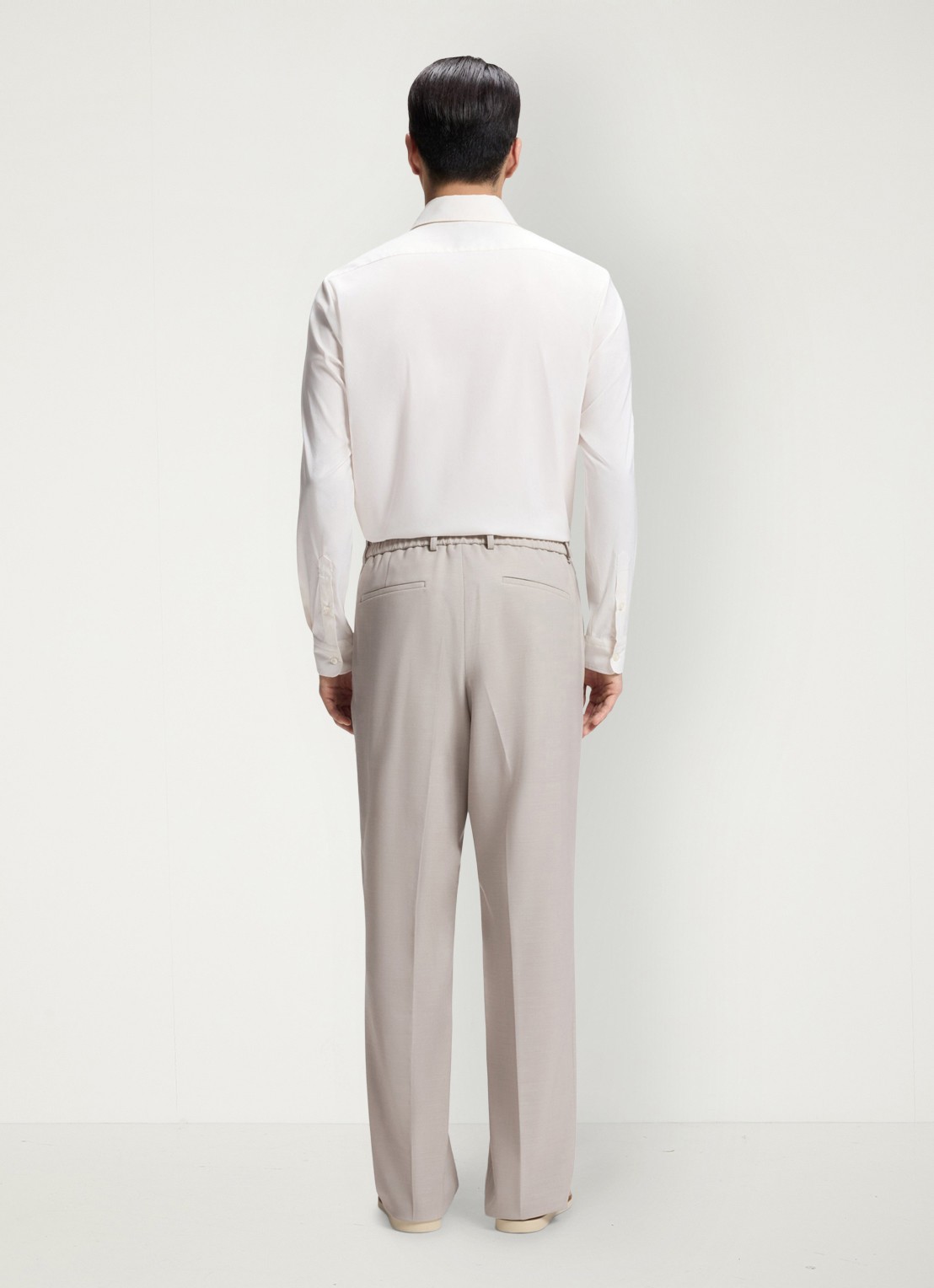 BOSS Relaxed fit broek van scheerwol - achterkant 3 beige