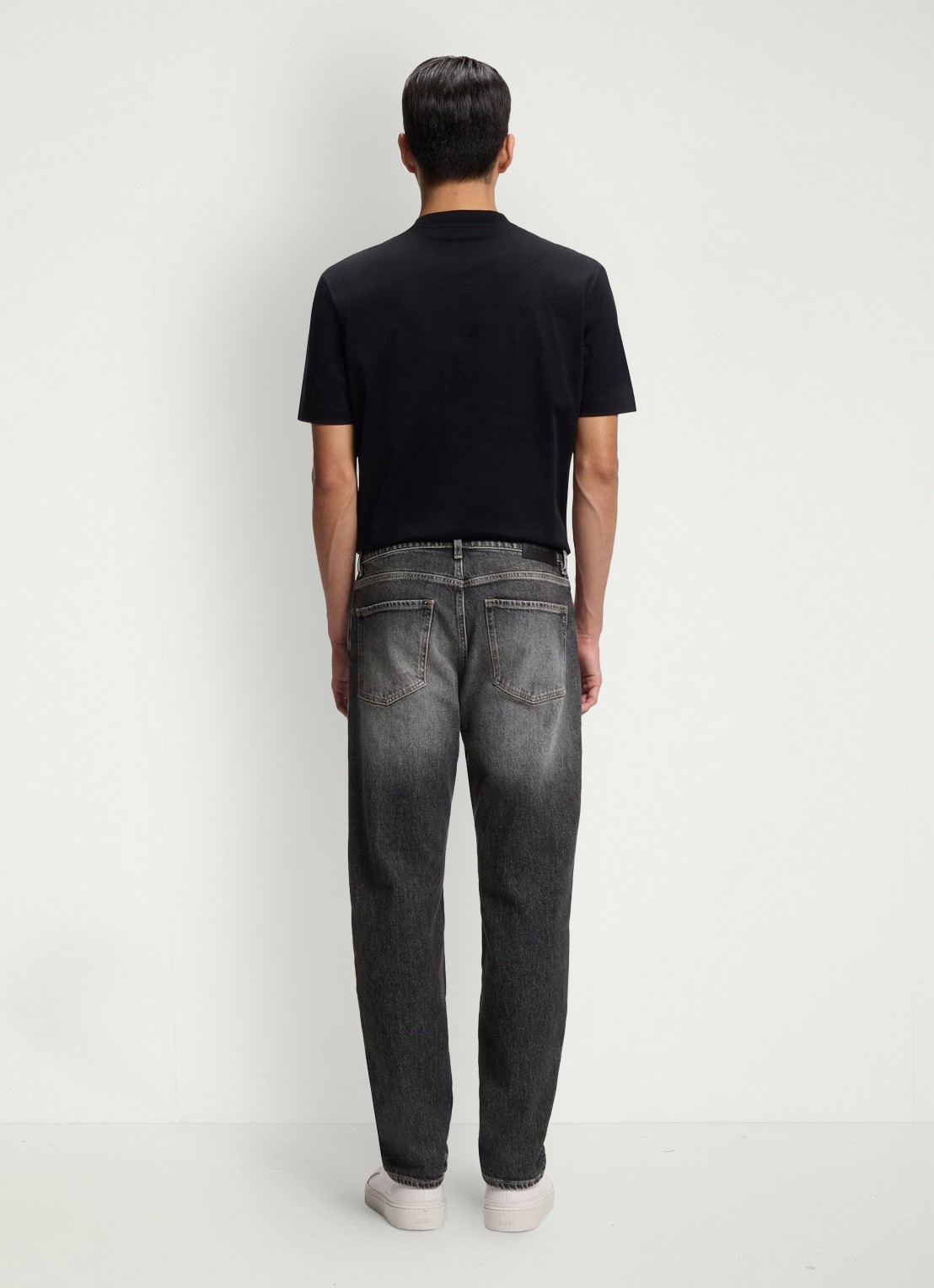 BOSS Relaxed fit jeans met steekzakken - achterkant 6 donkergrijs