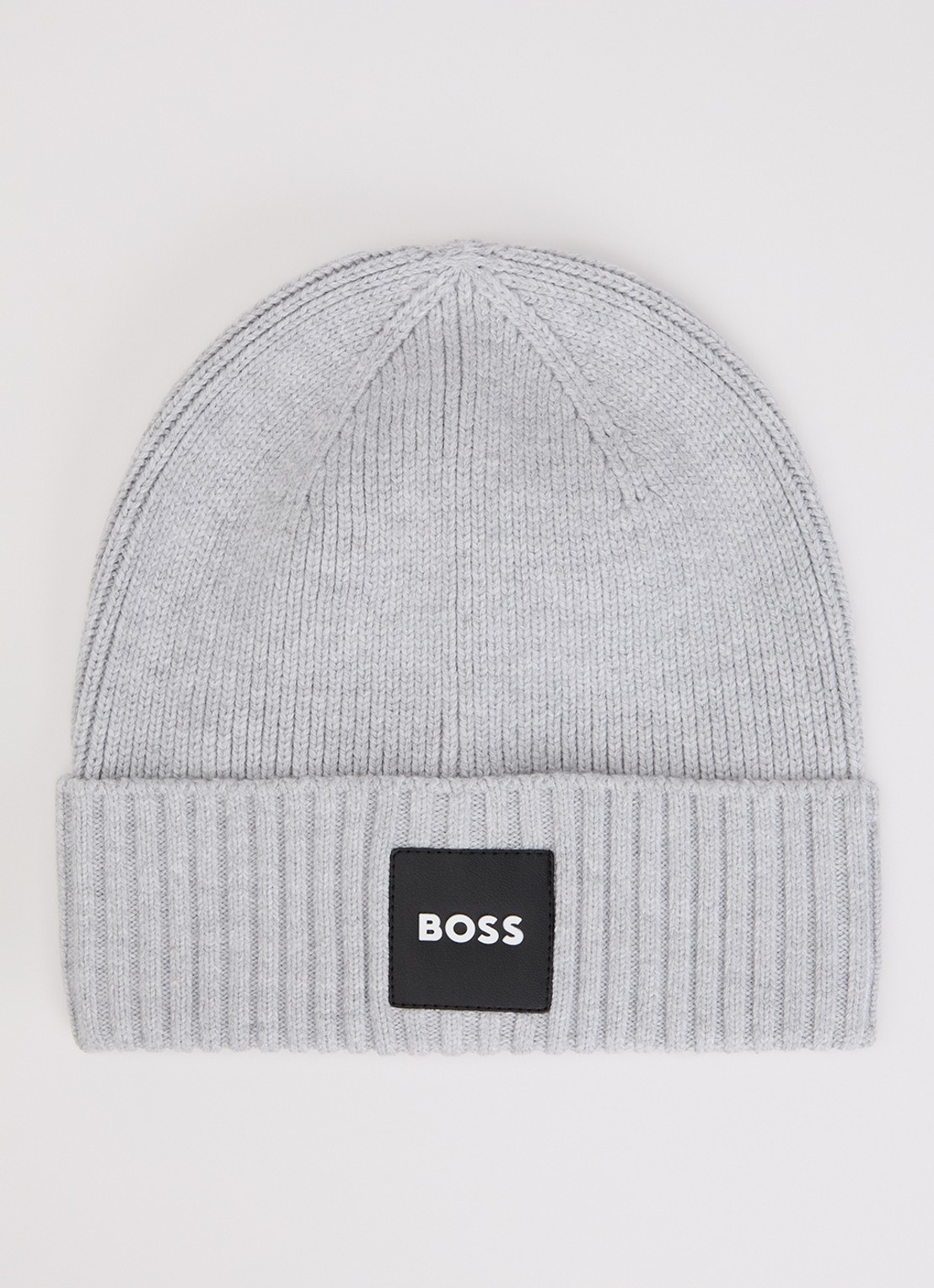 BOSS Ribgebreide muts met logo - voorkant lichtgrijs