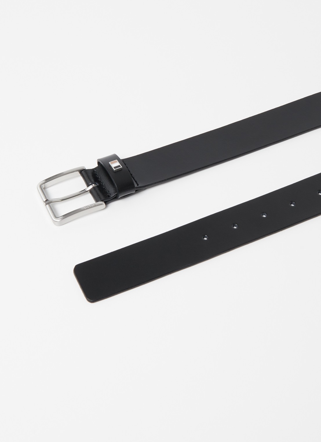 BOSS Riem van leer  - detail zwart