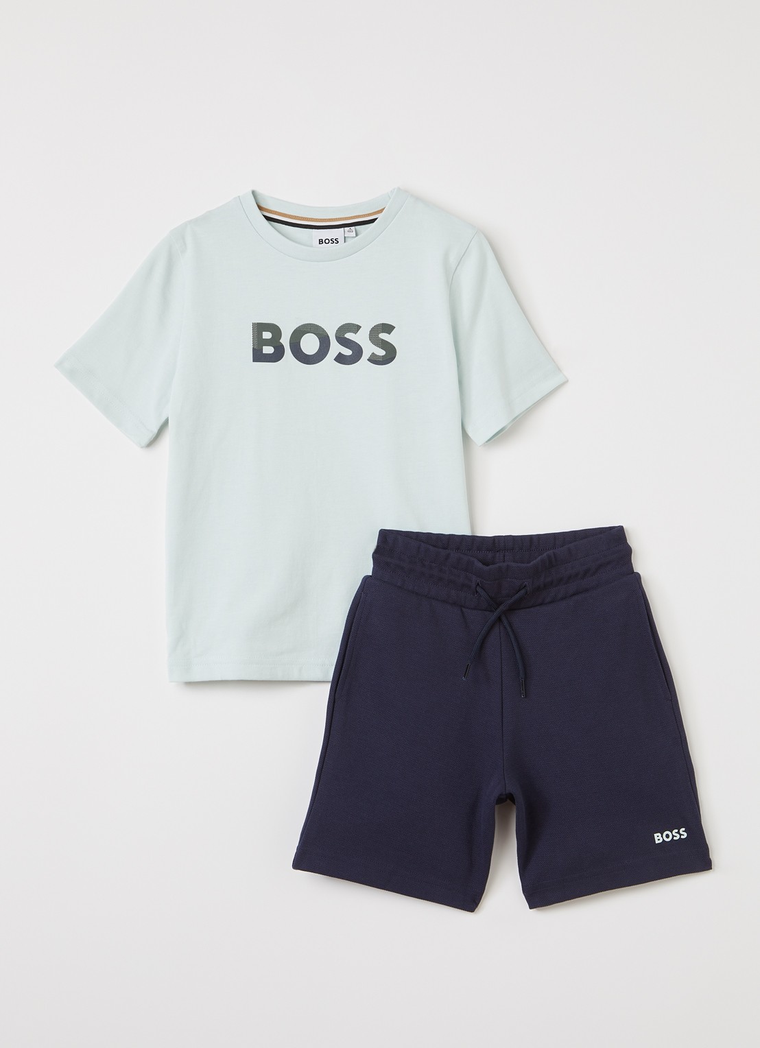 BOSS Set van T-shirt met korte joggingbroek 2-delig - voorkant groen