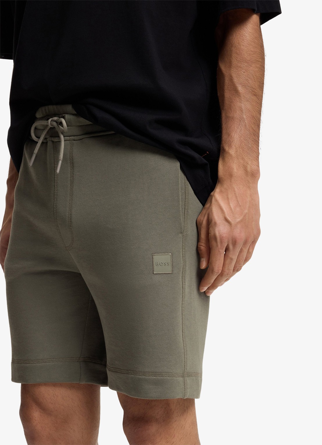 BOSS Short van katoenen sweatstof met logopatch - detail 5 open grey-076 / grijs