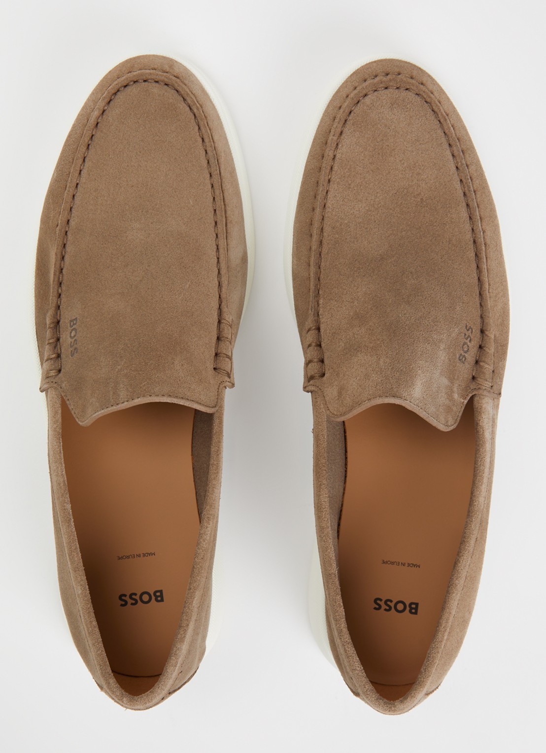 BOSS Sienne loafer van suède - detail 2 lichtbruin