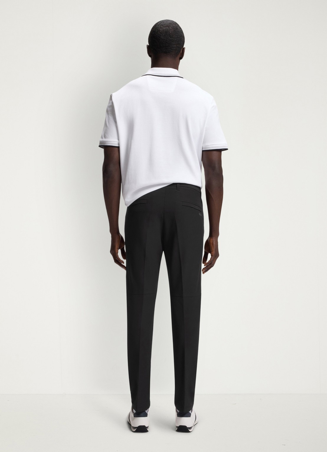 BOSS Slim-fit broek van waterafstotend stretchmateriaal - achterkant 3 black-001 / zwart