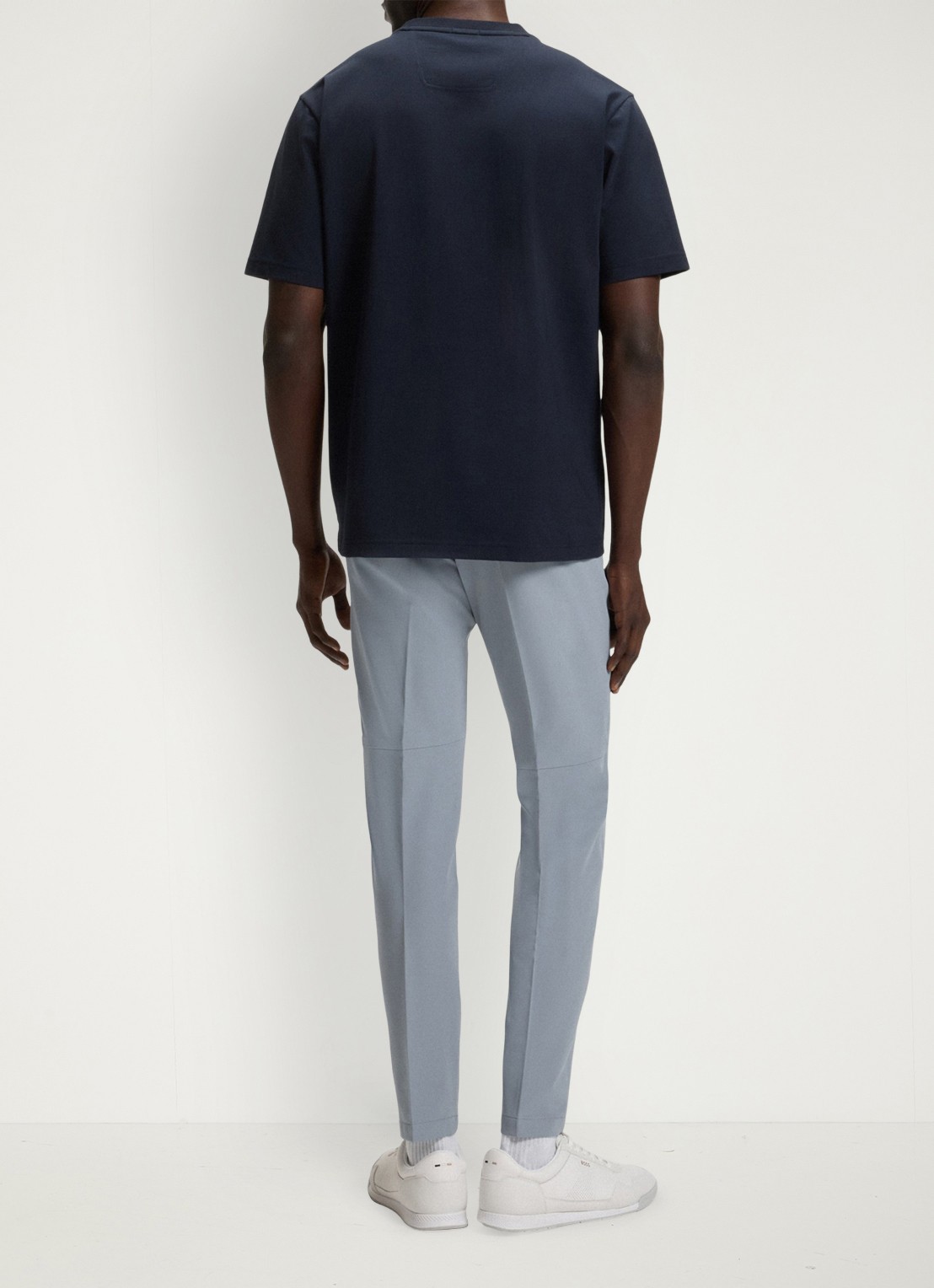 BOSS Slim-fit broek van waterafstotend stretchmateriaal - achterkant dark grey-026 / grijs