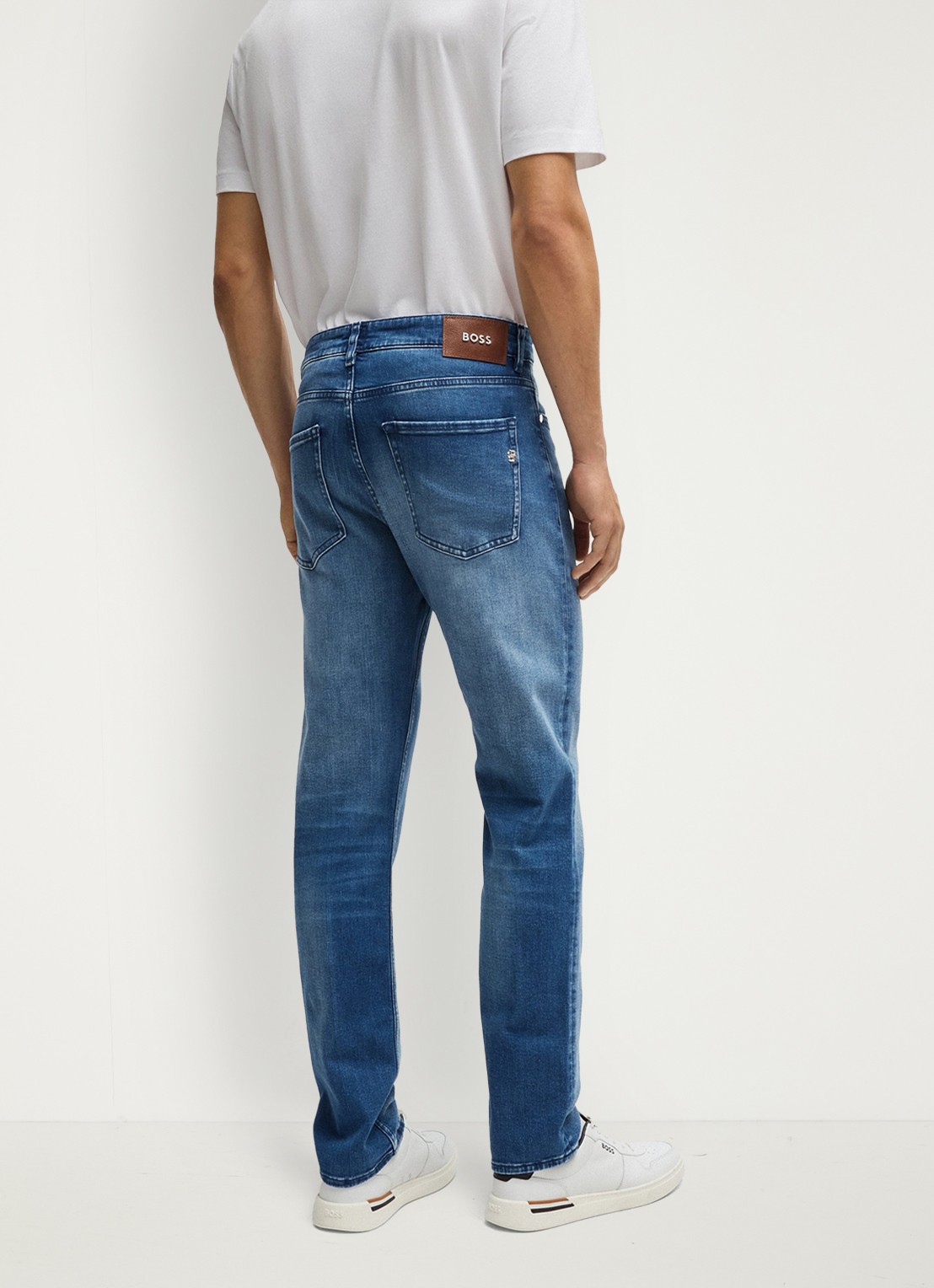 BOSS Slim fit jeans met medium wassing - detail 4 indigo