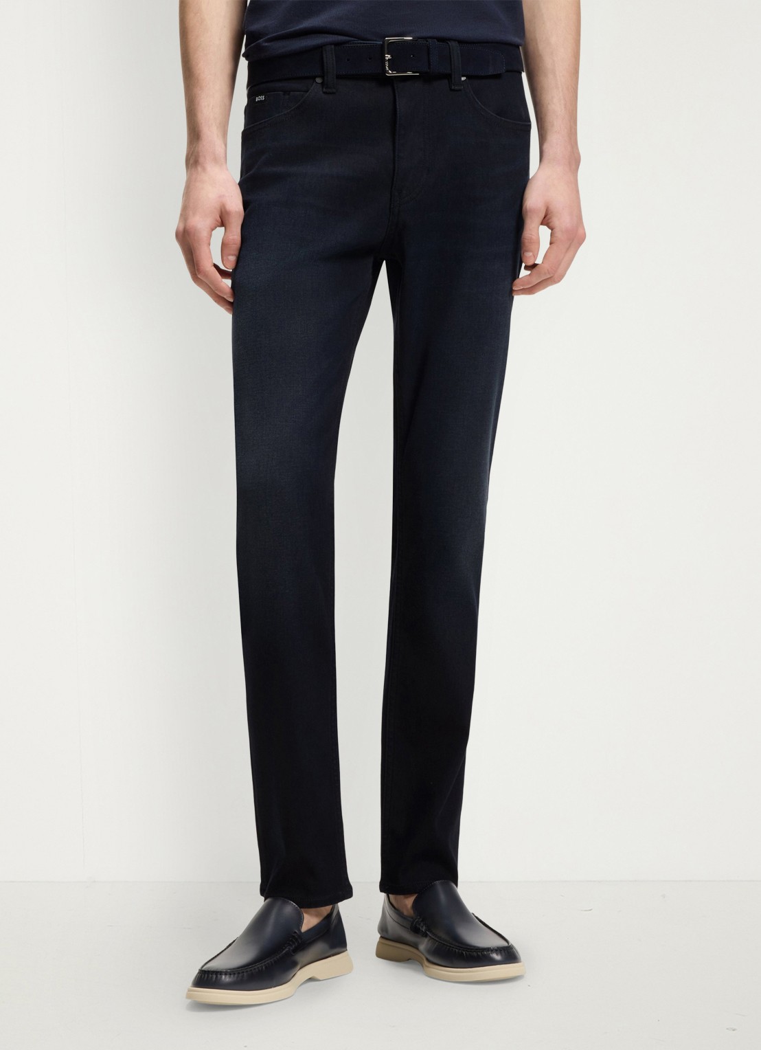 BOSS Slim fit jeans met steekzakken - detail donkerblauw