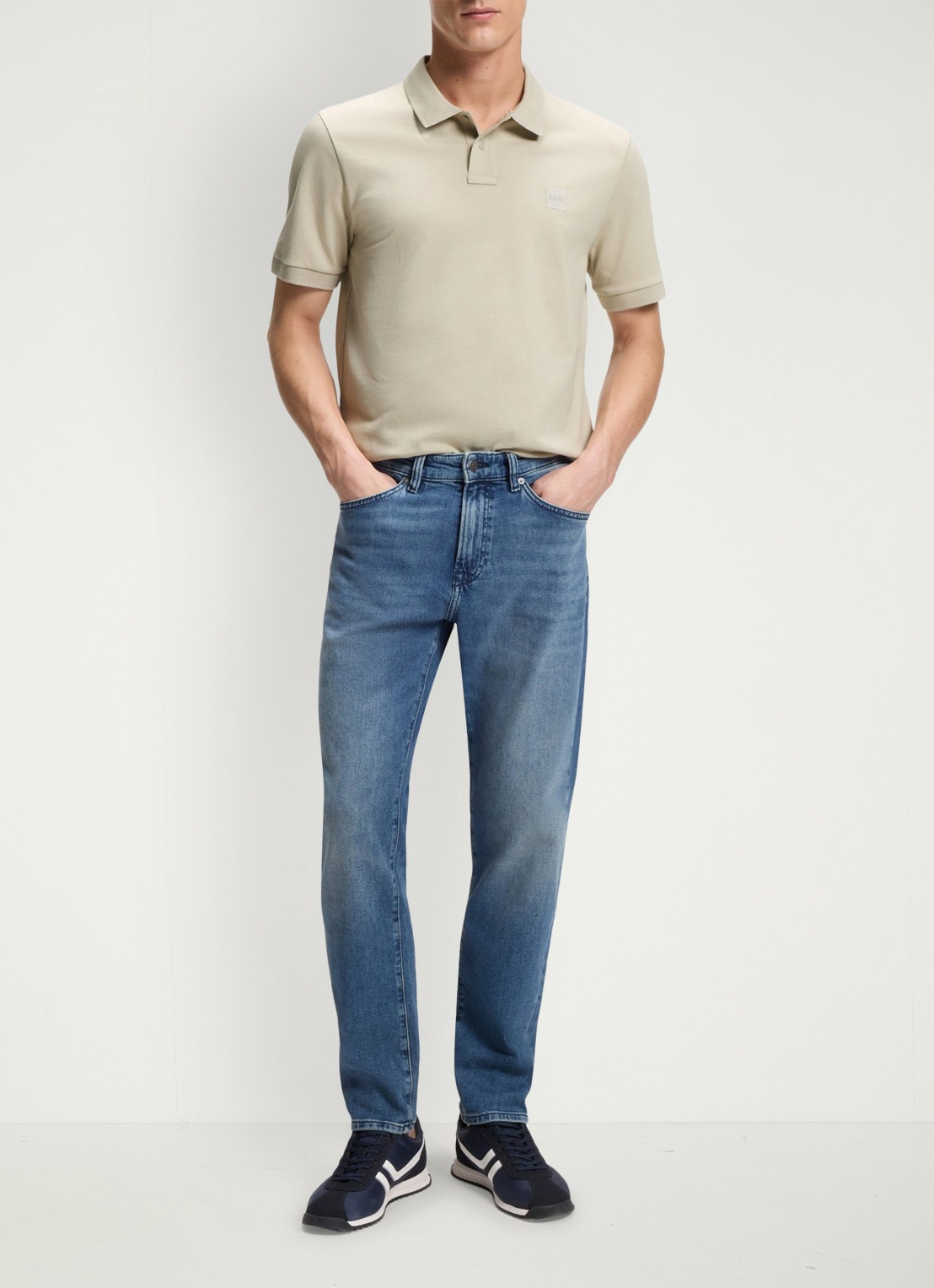 BOSS Slim-fit polo van stretchkatoen met logopatch - voorkant 8 beige