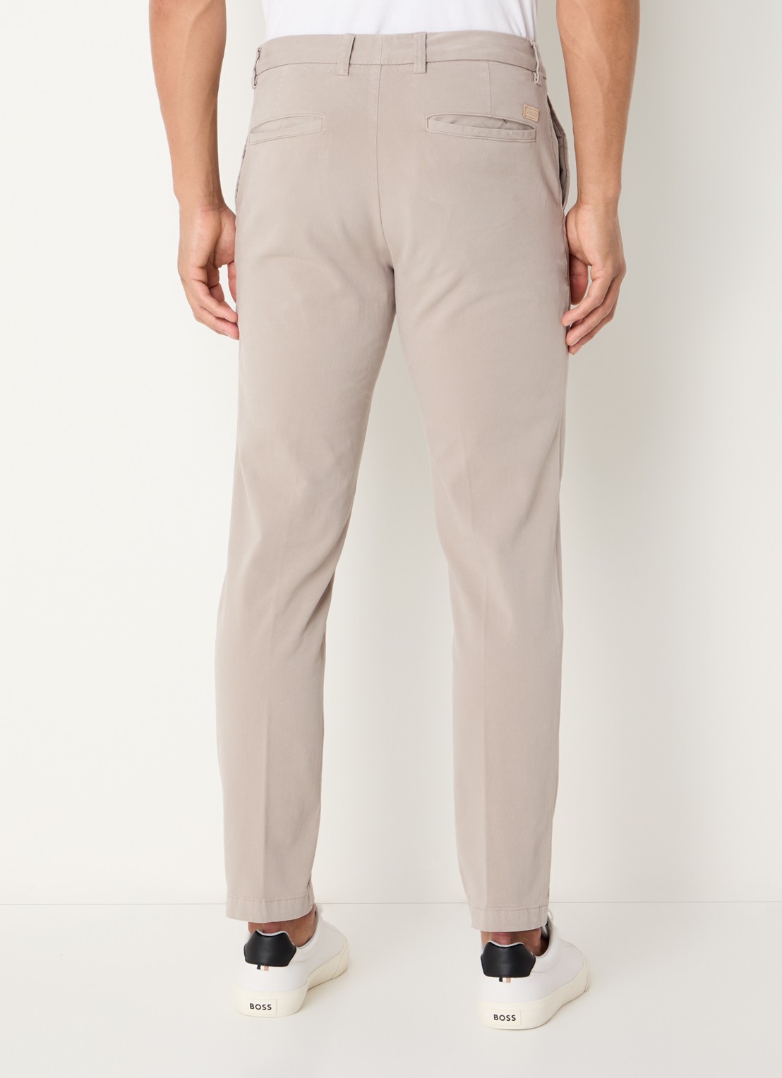 BOSS Straight fit chino met stretch - achterkant 5 open beige-294 / beige