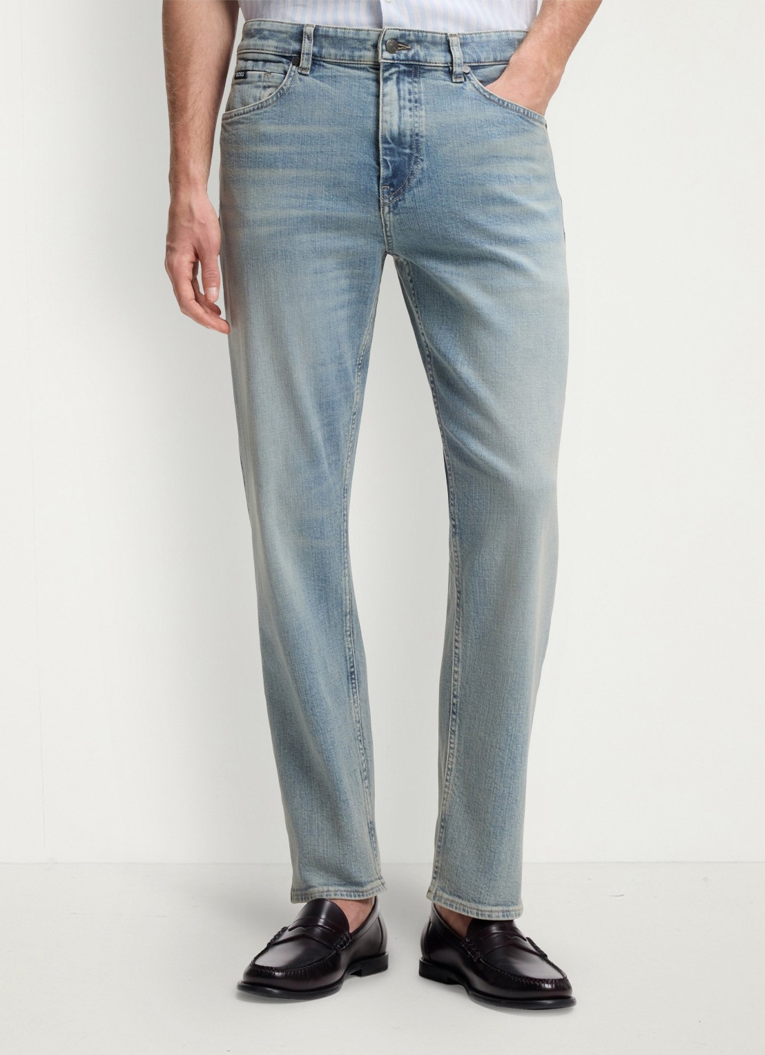 BOSS Straight fit jeans met lichte wassing - detail indigo