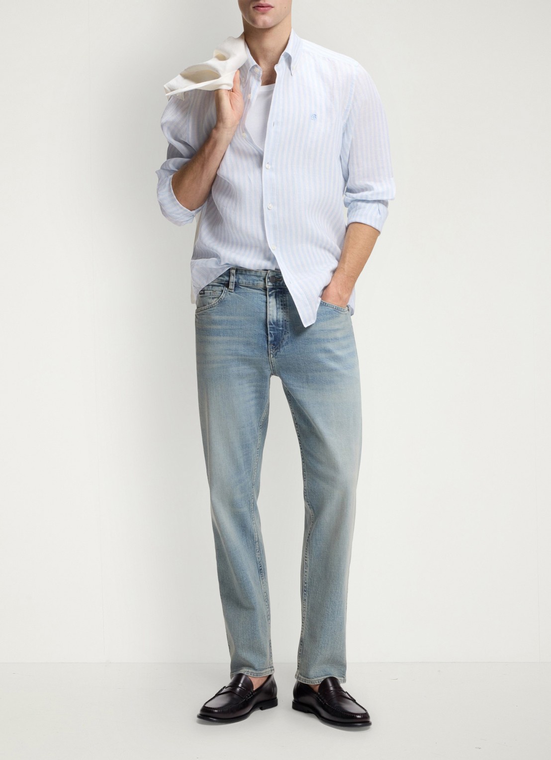 BOSS Straight fit jeans met lichte wassing - voorkant 5 indigo