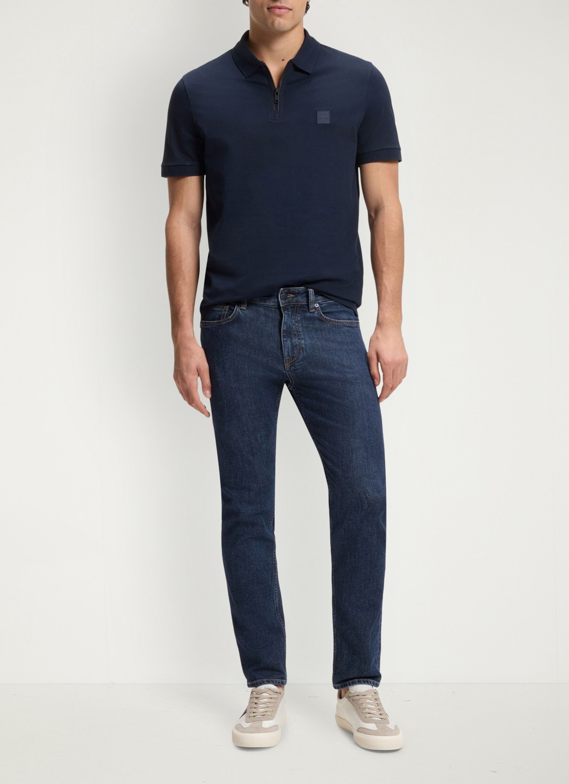 BOSS Straight fit jeans met medium wassing - voorkant 3 indigo