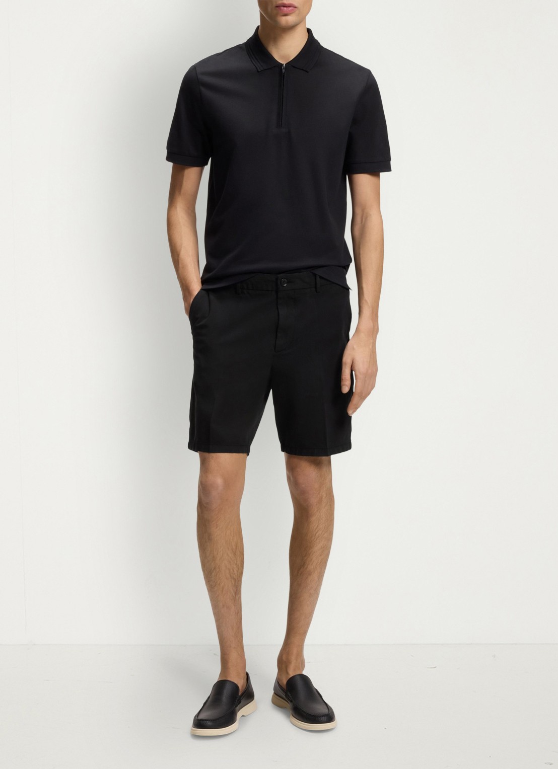 BOSS Straight fit korte broek met steekzakken - voorkant 3 zwart