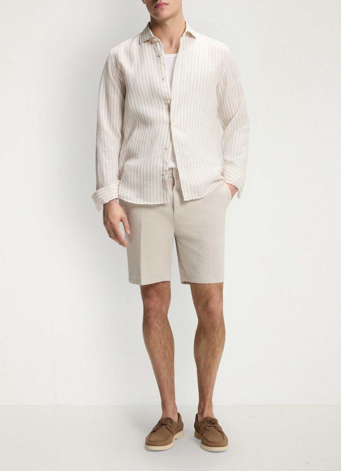 BOSS Straight fit korte broek met steekzakken - voorkant 5 beige