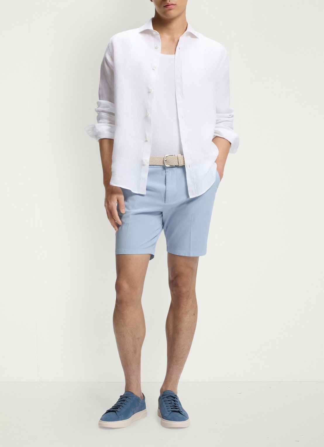 BOSS Straight fit korte broek met steekzakken - voorkant 2 lichtblauw