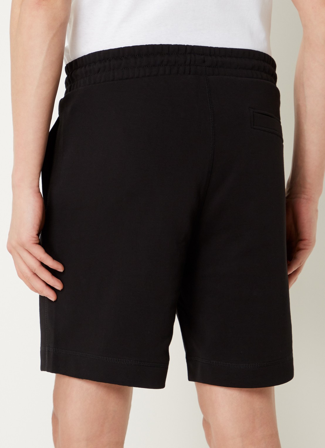 BOSS Straight fit korte broek van sweatstof met logopatch - achterkant 3 black-001 / zwart