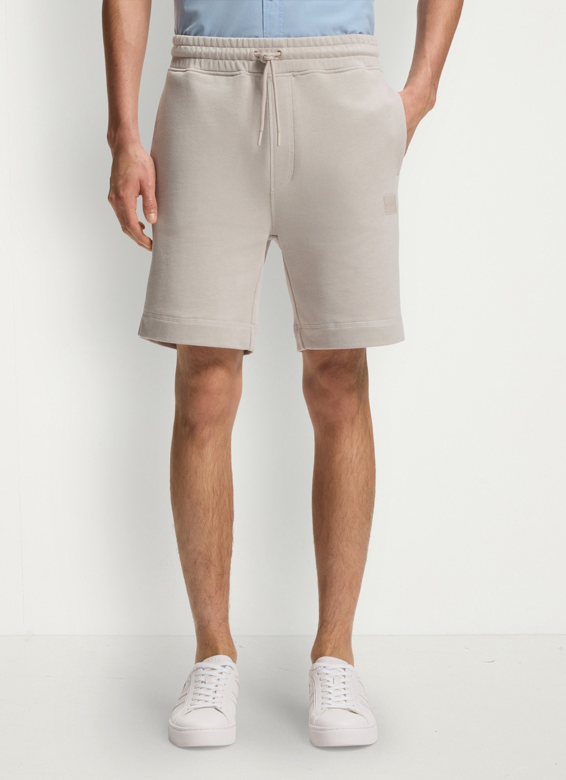 BOSS Straight fit korte broek van sweatstof met logopatch - detail 4 open grey-070 / grijs