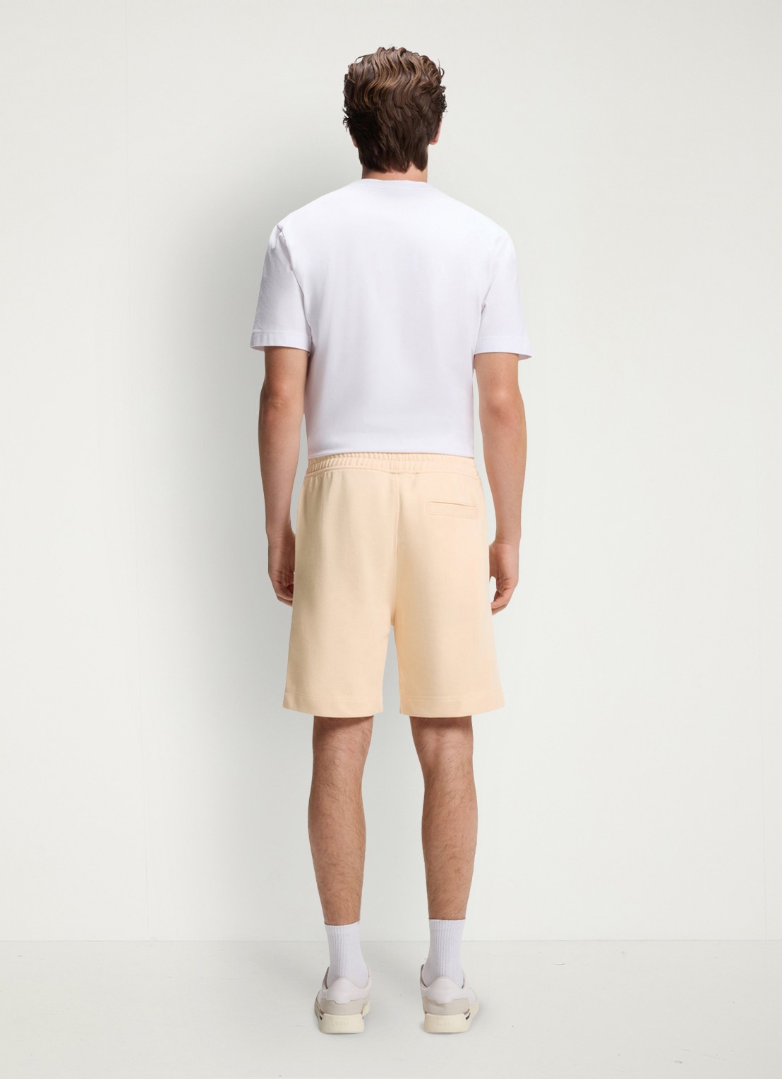BOSS Straight fit korte broek van sweatstof met logopatch - achterkant 3 light/pastel orange-837 / oranje