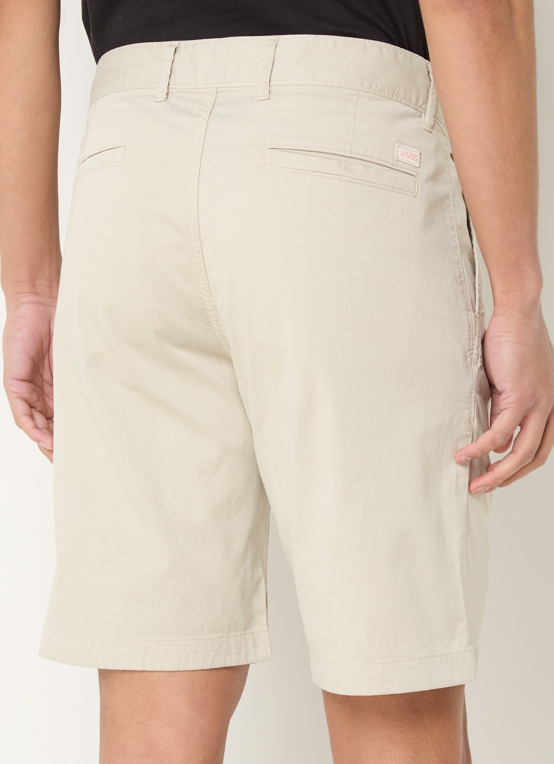 BOSS Straight fit korte chino met steekzakken - achterkant 2 light beige-271 / beige