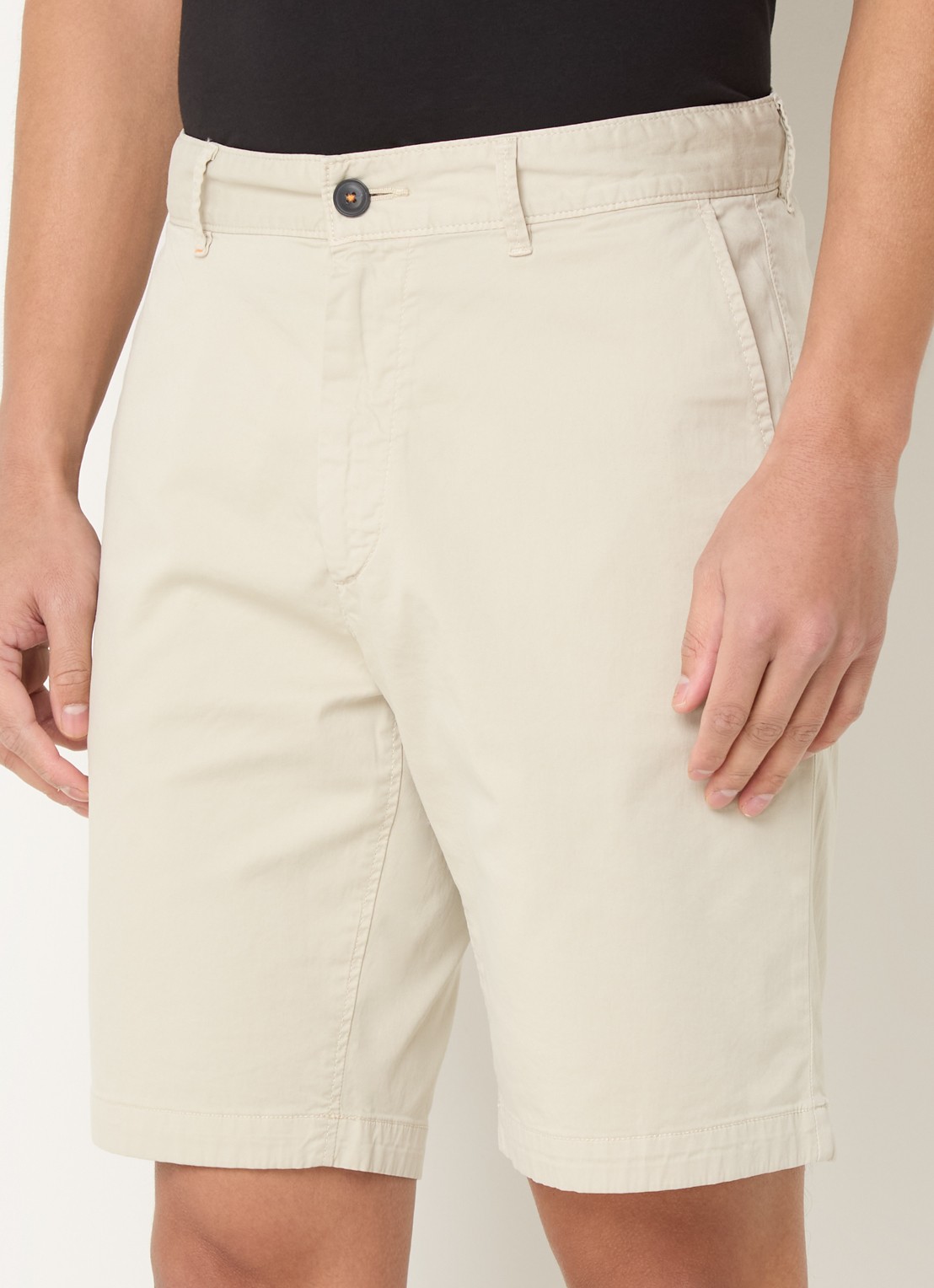 BOSS Straight fit korte chino met steekzakken - detail light beige-271 / beige