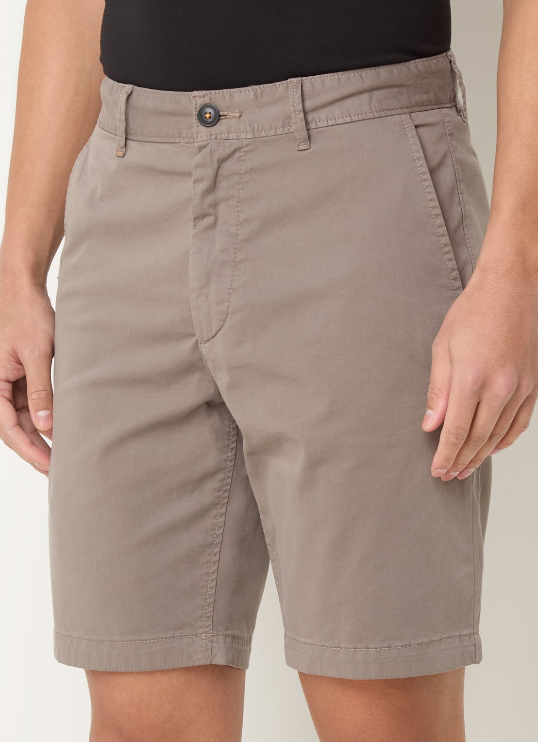 BOSS Straight fit korte chino met steekzakken - detail 3 open beige-294 / beige
