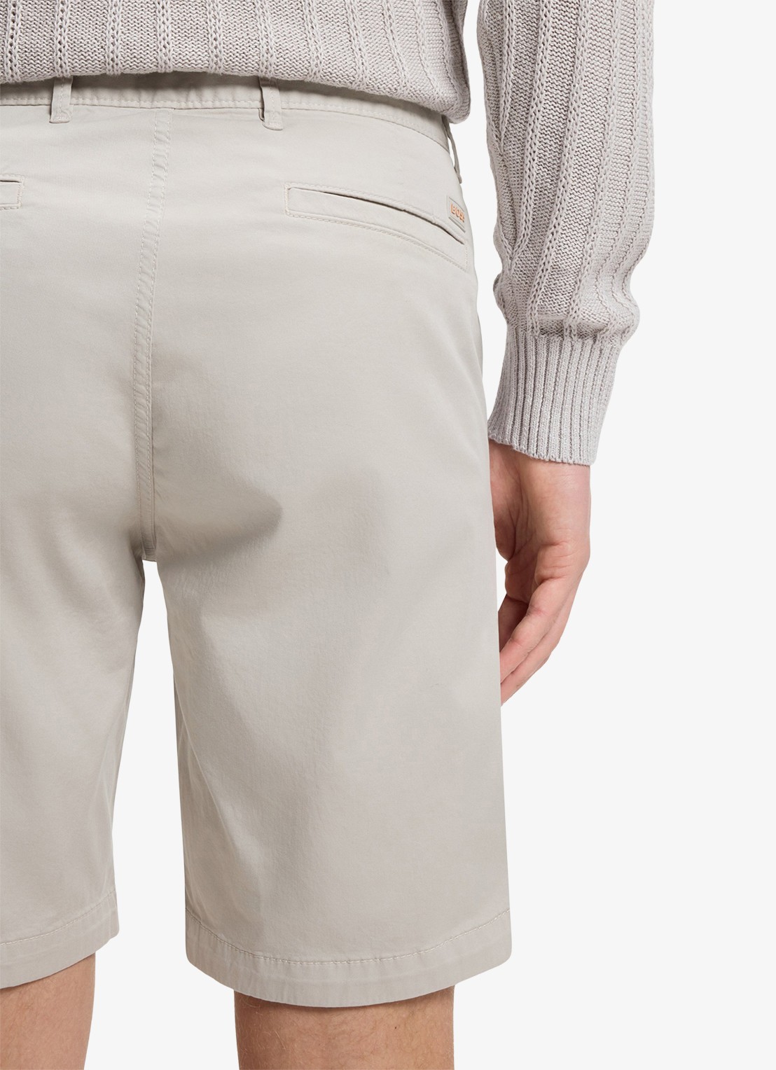 BOSS Straight fit korte chino met steekzakken - detail 5 open grey-070 / grijs
