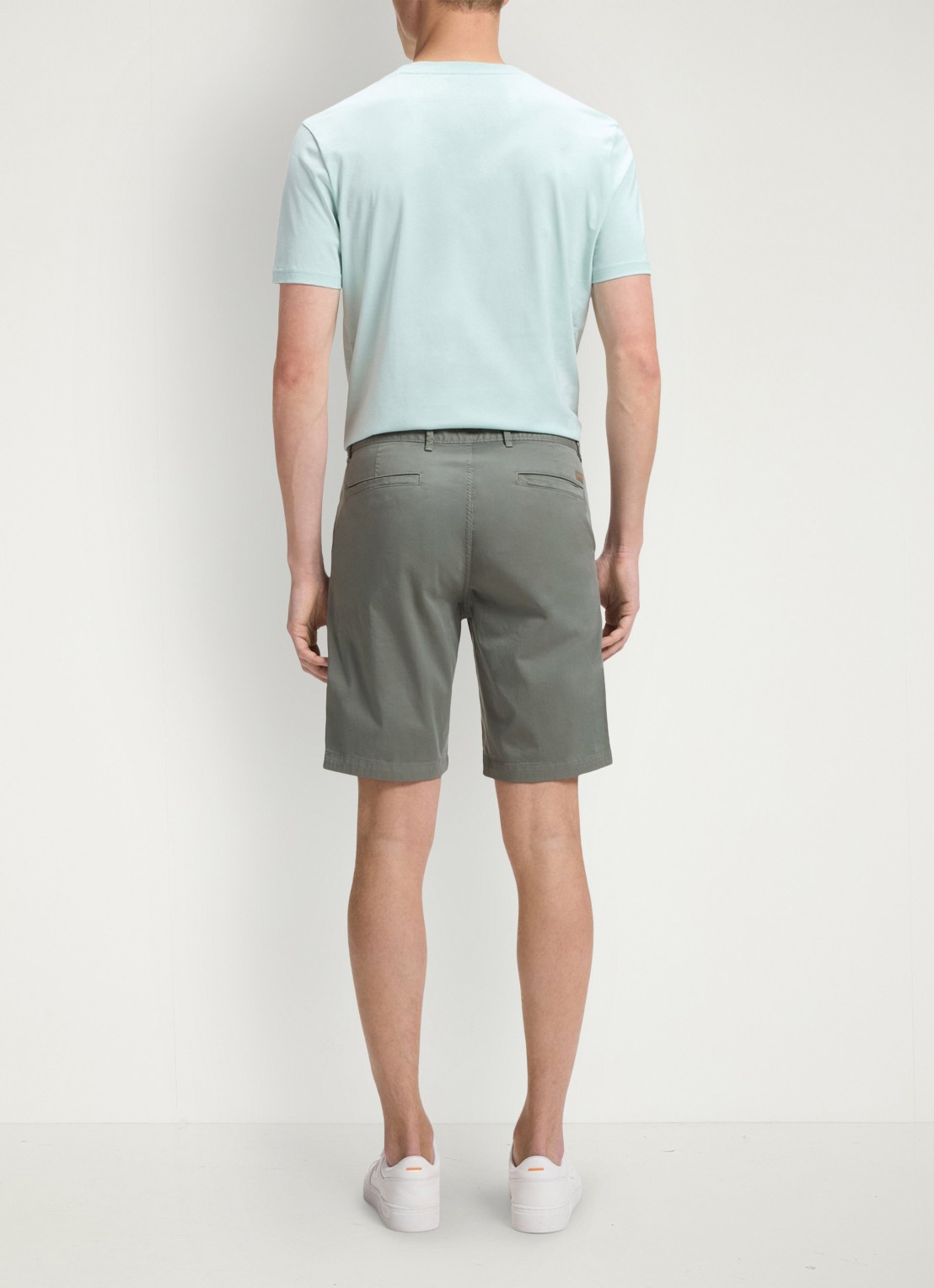 BOSS Straight fit korte chino met steekzakken - detail 5 open grey-076 / grijs