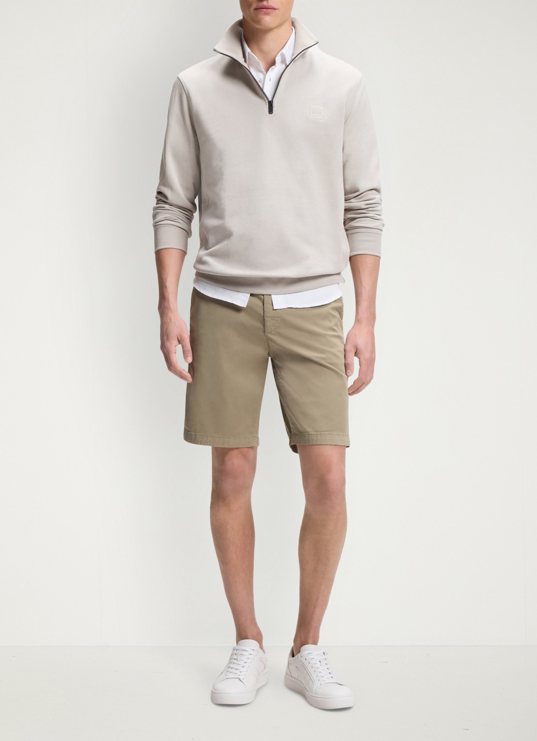 BOSS Straight fit korte chino met steekzakken - voorkant 6 light/pastel brown-239 / bruin