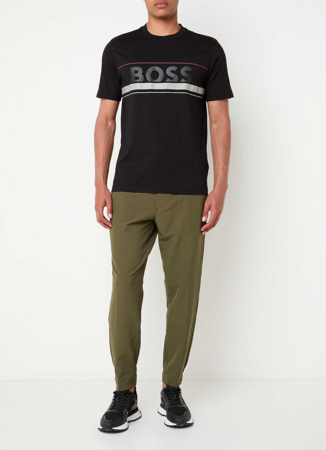 BOSS T_Flex tapered fit joggingbroek met steekzakken - voorkant 3 legergroen