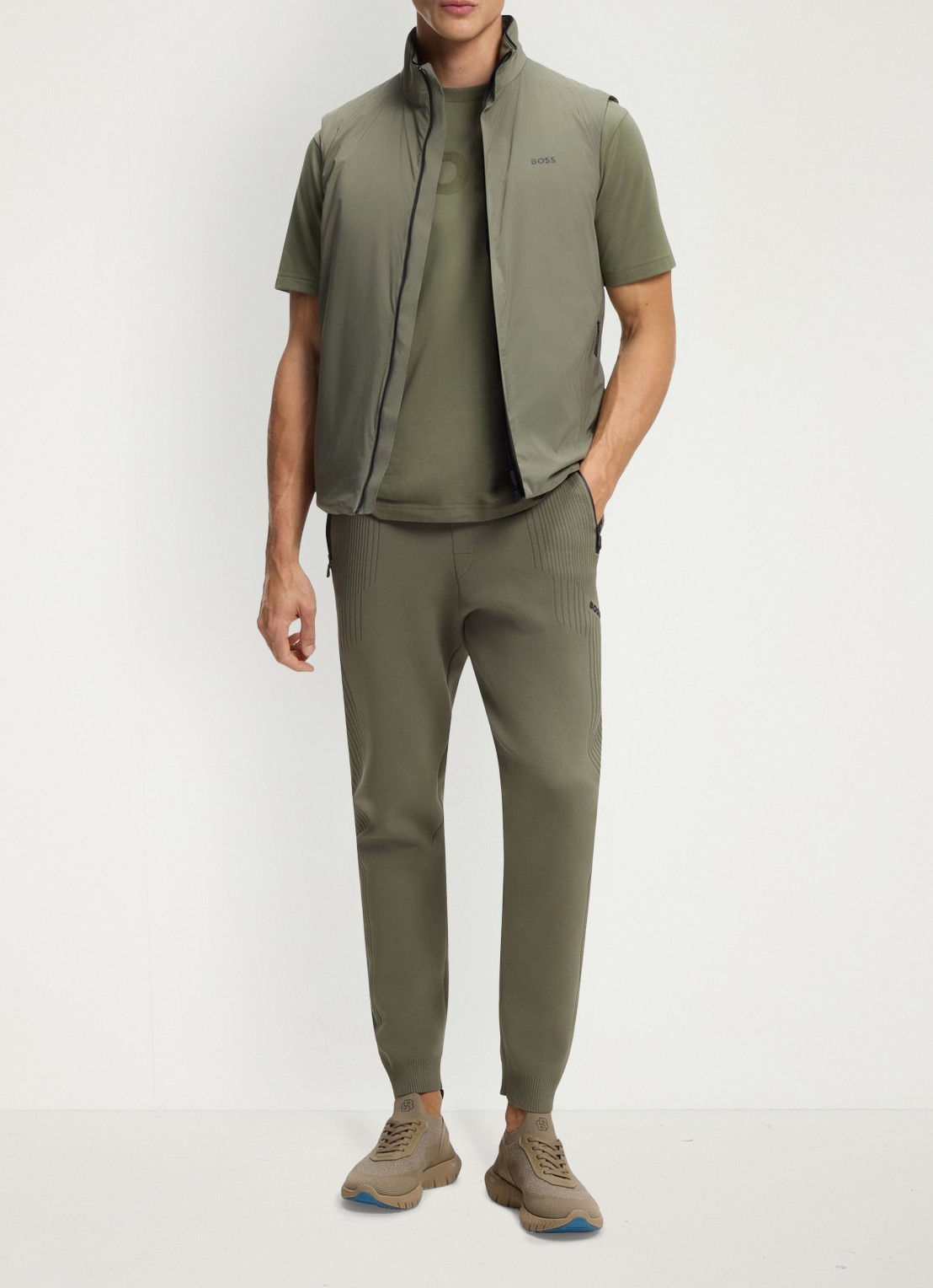 BOSS T-shirt met logo - voorkant 3 khaki