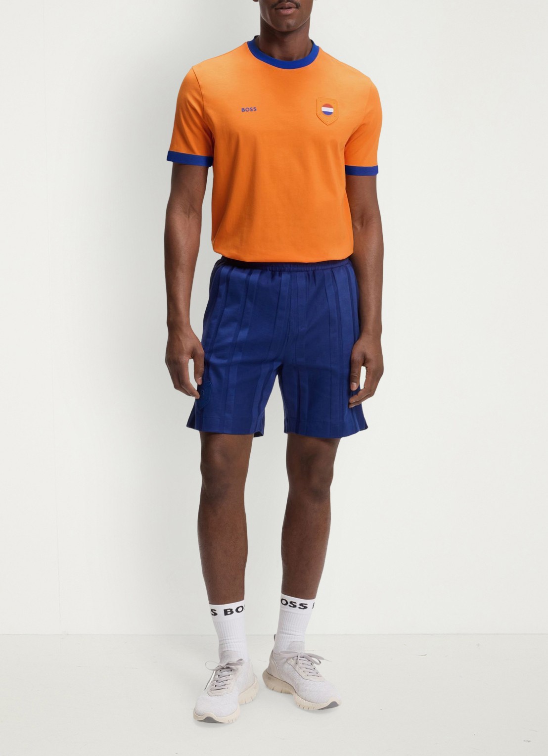 BOSS T-shirt met logo - voorkant 2 bright orange-821 / oranje