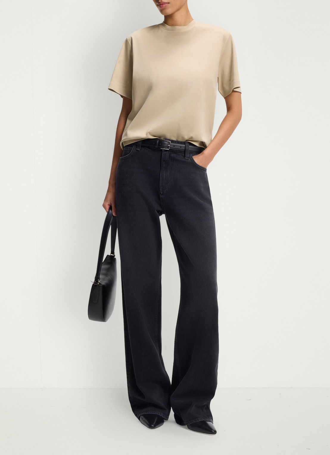 BOSS T-shirt met ronde hals - voorkant 5 beige