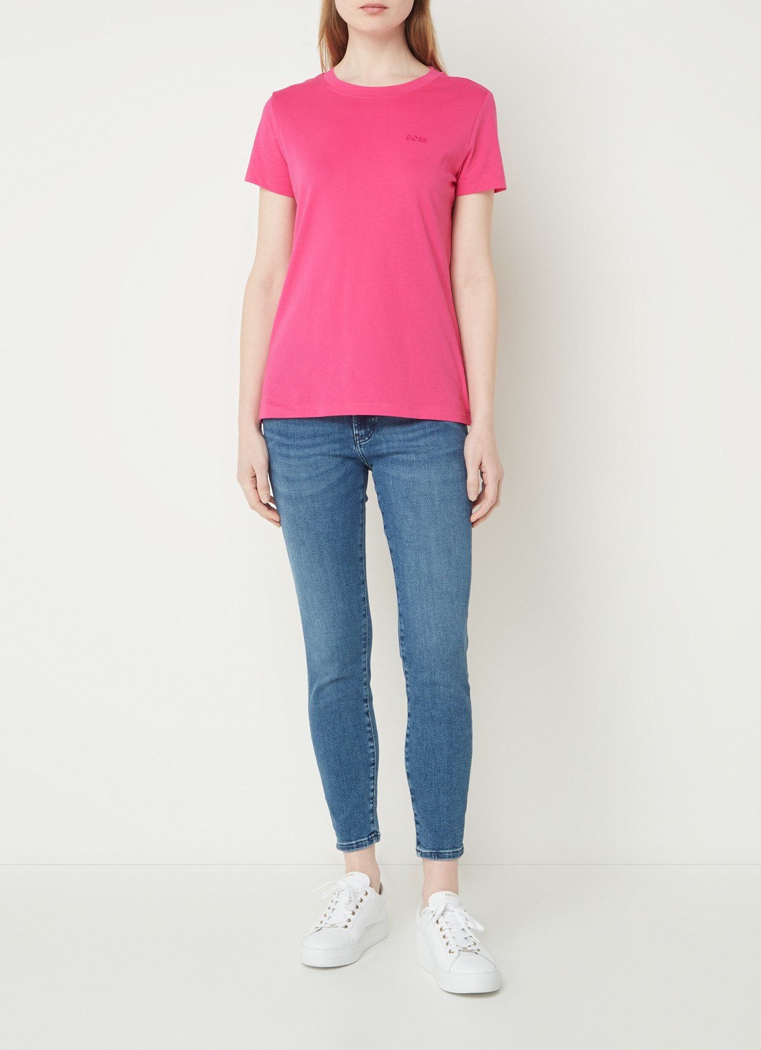 BOSS T-shirt van katoenen jersey met logodetail - voorkant 4 bright purple-526 / roze