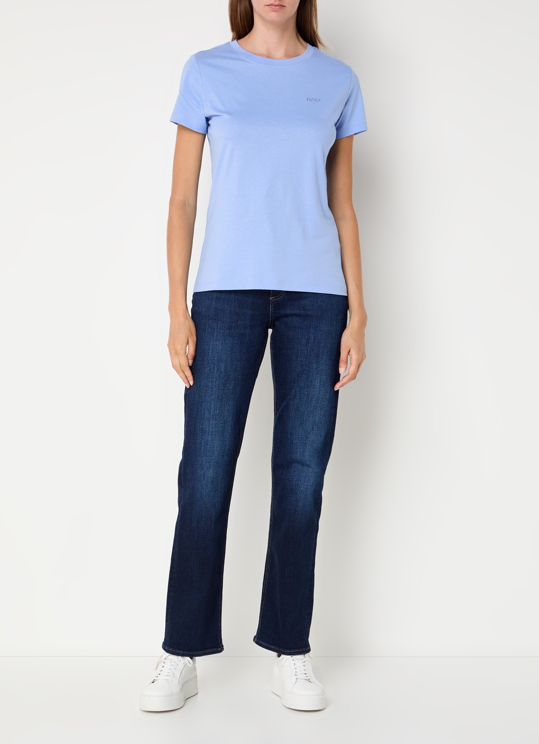 BOSS T-shirt van katoenen jersey met logodetail - voorkant 3 bright blue-436 / lichtblauw
