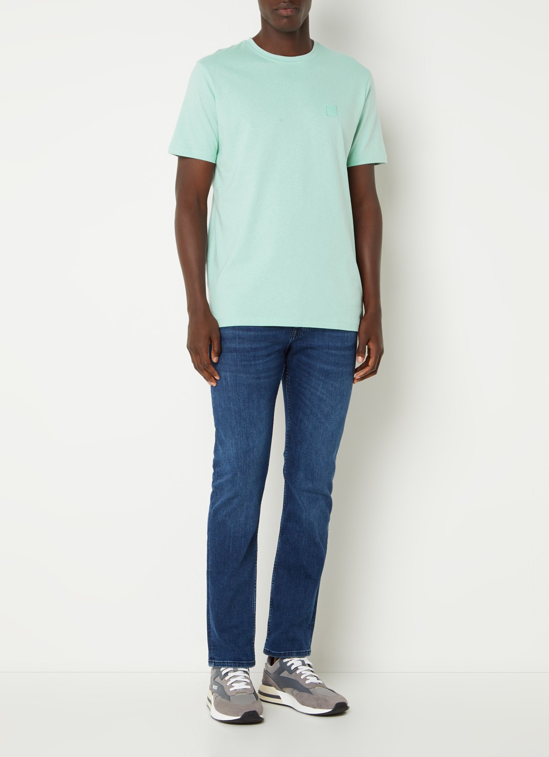 BOSS T-shirt van katoenen jersey met logopatch - voorkant 4 mint