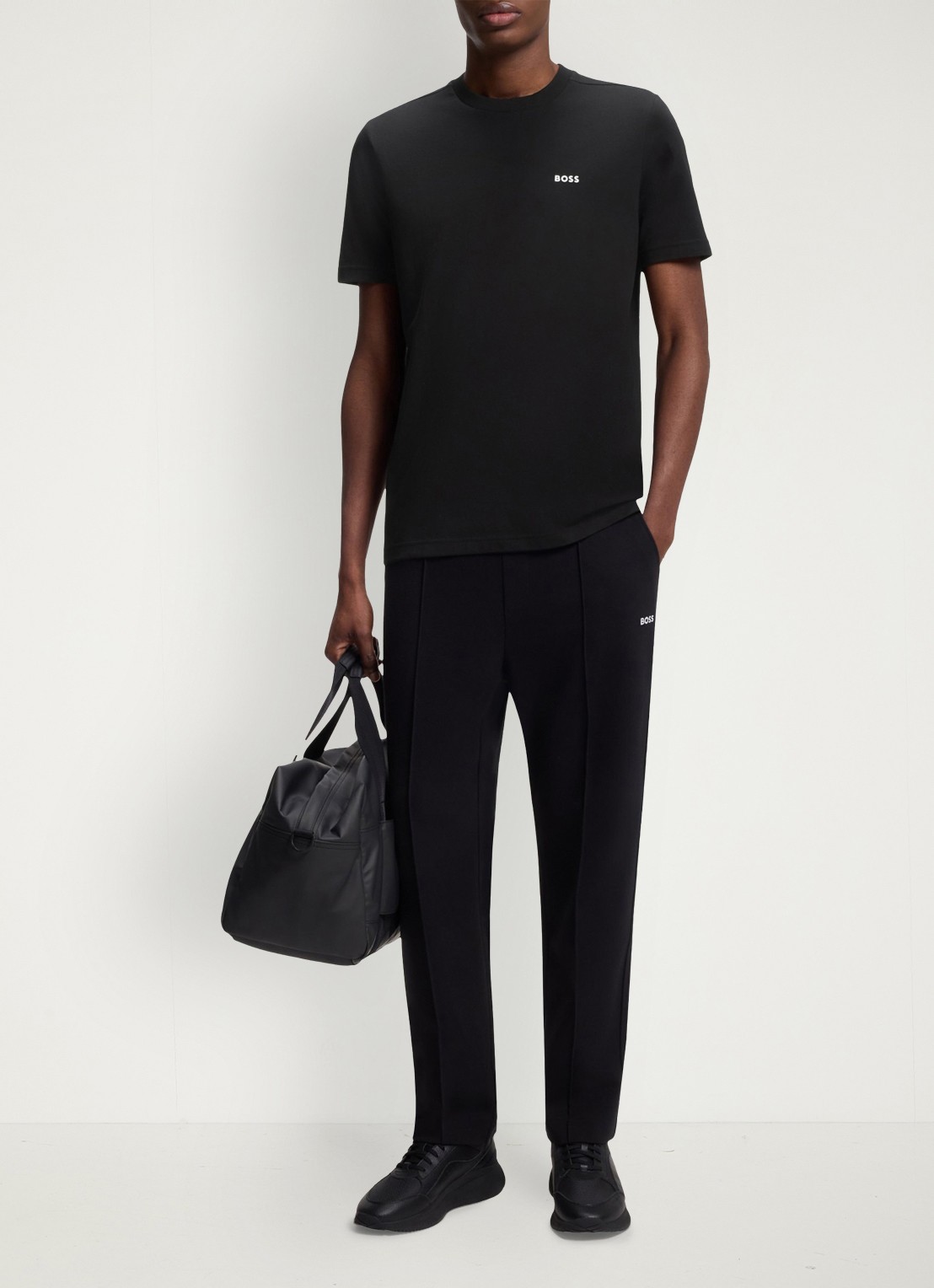BOSS T-shirt van stretchkatoen met logodetail - voorkant 3 black-001 / zwart