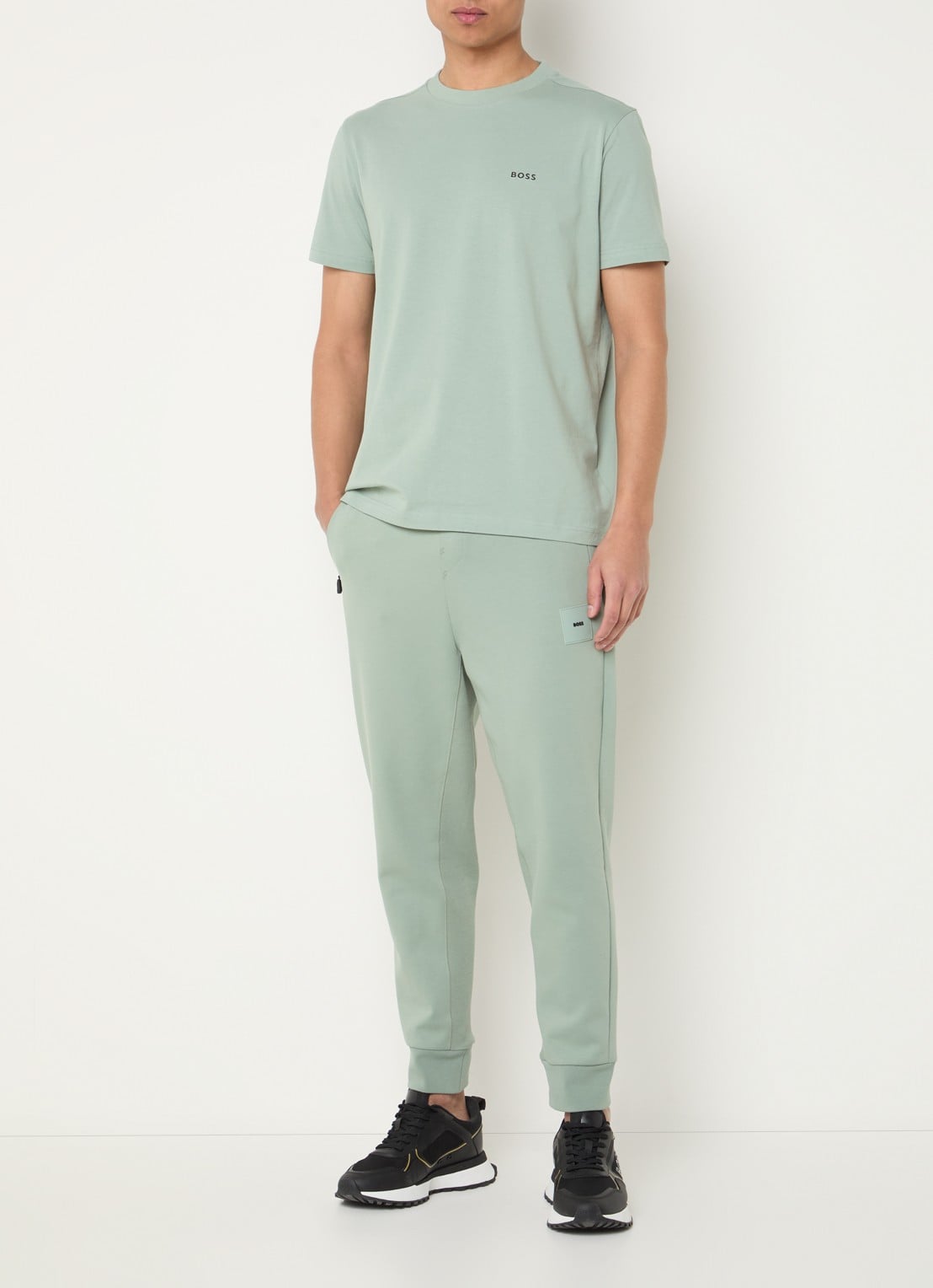 BOSS T-shirt van stretchkatoen met logodetail - voorkant 2 open green-357 / groen
