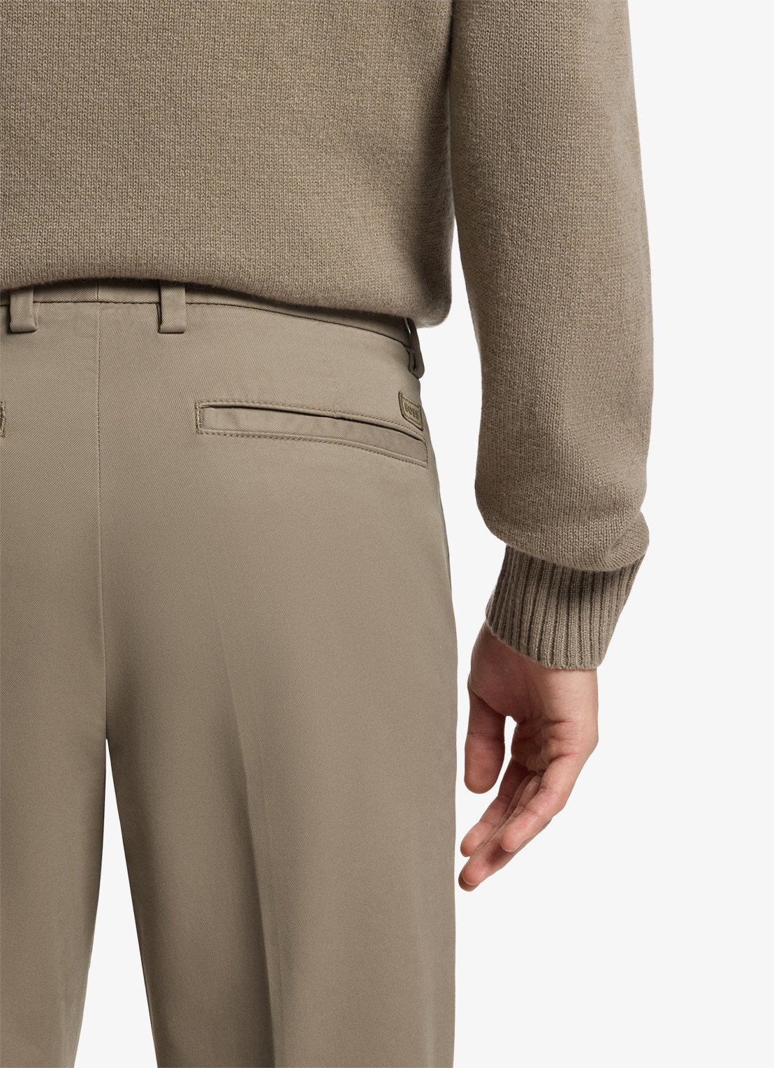 BOSS Tapered fit chino in katoenblend - detail 5 khaki