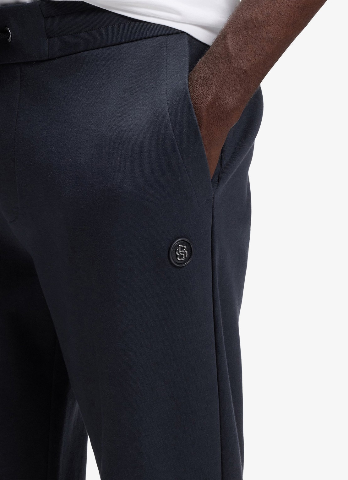 BOSS Tapered fit cropped joggingbroek met logo - detail 2 donkerblauw