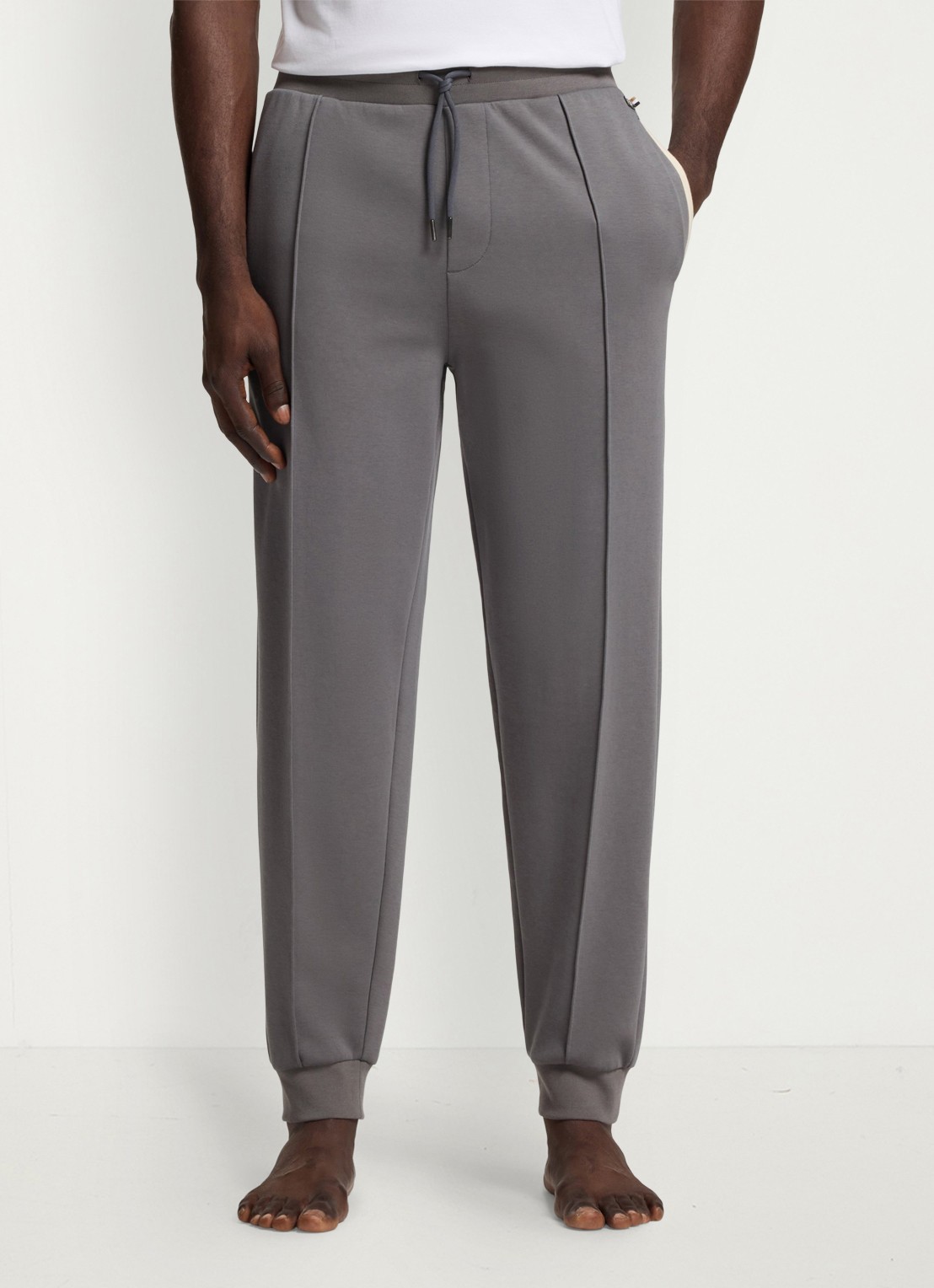 BOSS Tapered fit joggingbroek met steekzakken - detail 4 grijs