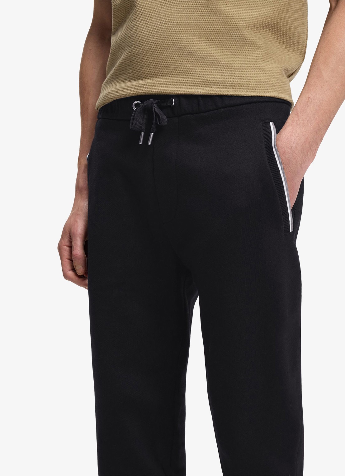 BOSS Tapered fit joggingbroek met steekzakken - detail 5 zwart