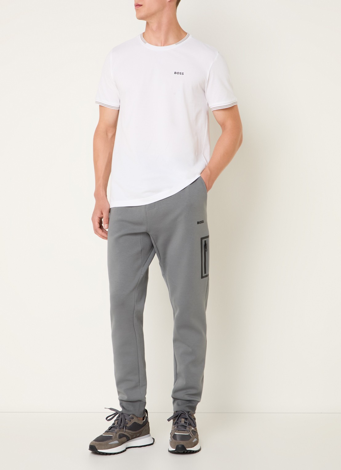 BOSS Taul T-shirt met logo en stretch - voorkant 2 gebroken wit