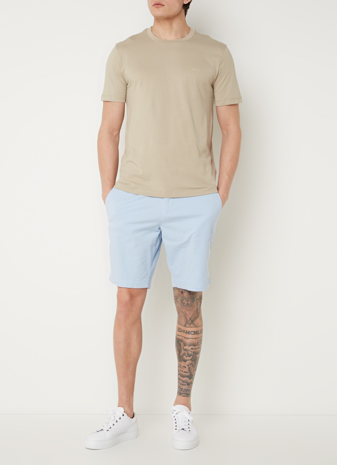BOSS Thompson T-shirt met logo - voorkant 3 beige