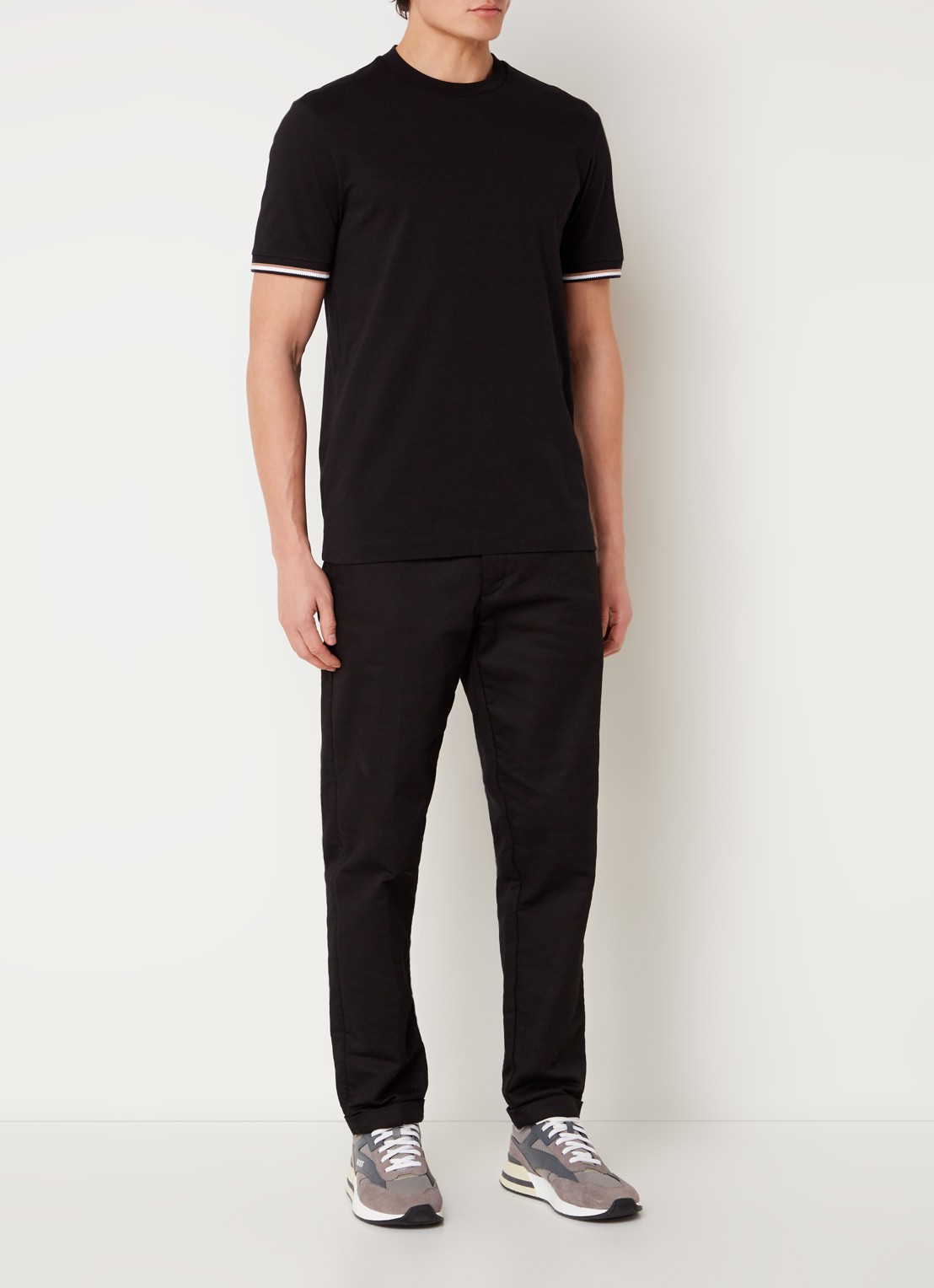 BOSS Thompson T-shirt met stretch - voorkant 2 zwart