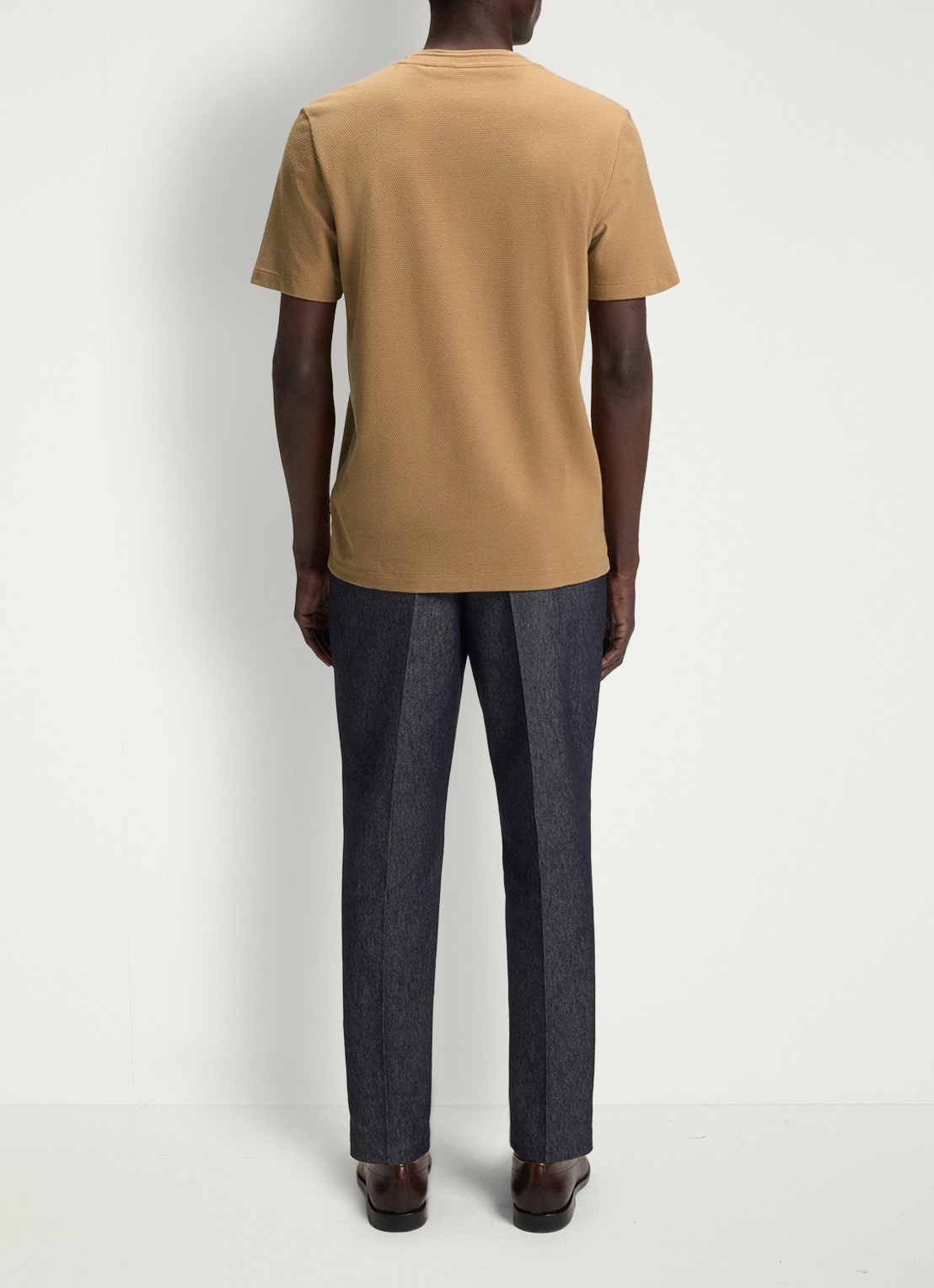 BOSS Tiburt 240 10231018 01  301 - achterkant 5 camel